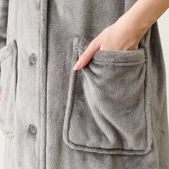 料理や洗濯、掃除などの家事をする際も邪魔になりません