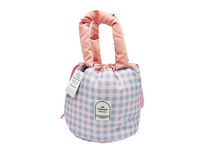 出所：ダイソー公式　巾着ランチバッグ（チェック、BL）