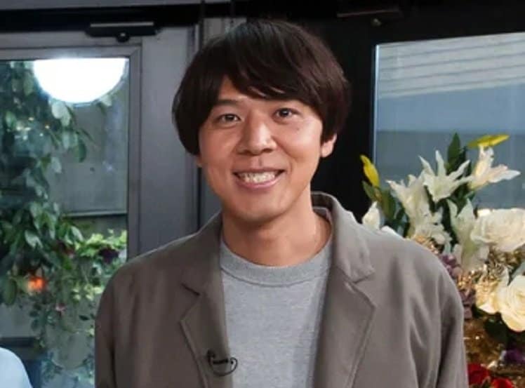 ロッチ・コカド、自作のウエストポーチに「天才的に上手」「もはや作れないものない」ネット驚き