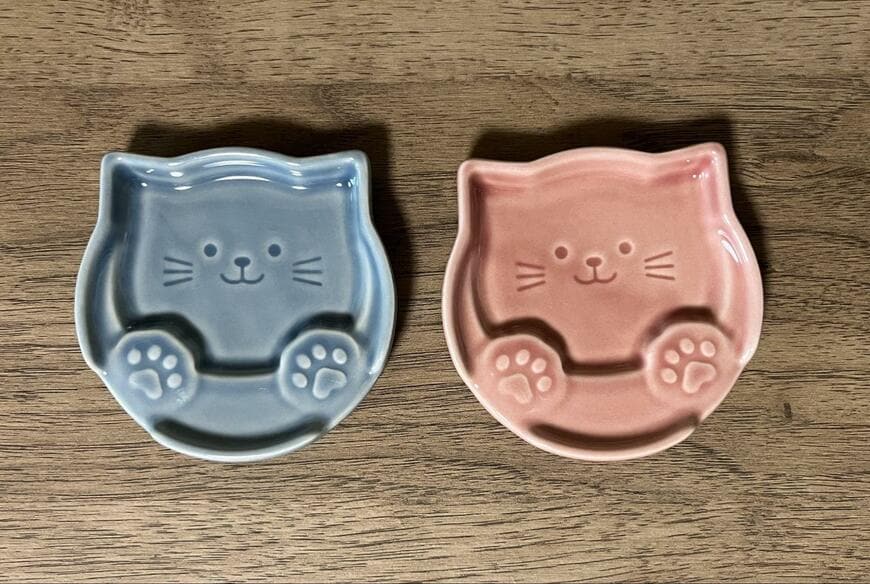 筆者撮影（セリア、箸置きプレート 肉球ねこ）