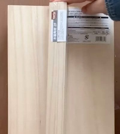 「これなら真似できそう！」セリア＆ダイソーの〈角材・板材〉を使って→ナチュラルでおしゃれな〈収納ラック〉を簡単DIY