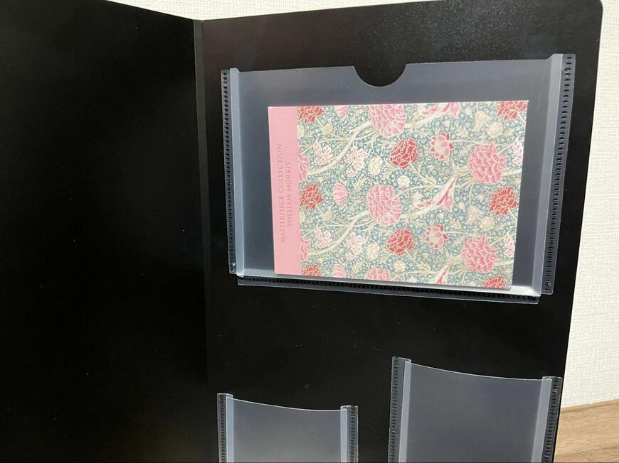 ダイソー、4面クリップボード(スタンドタイプ)画像