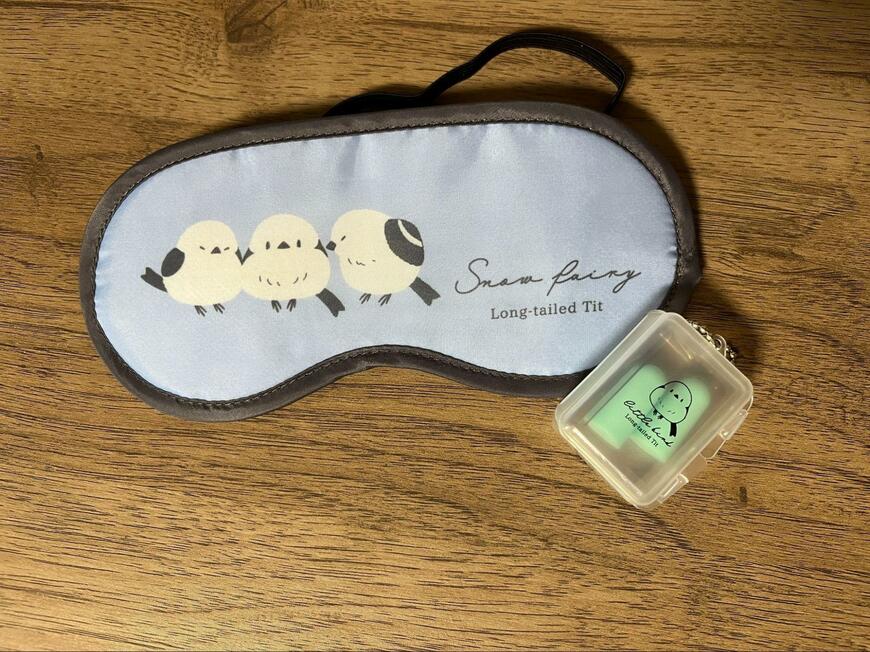 キャンドゥ、ケース付き耳栓シマエナガ柄・アイマスクシマエナガ柄画像