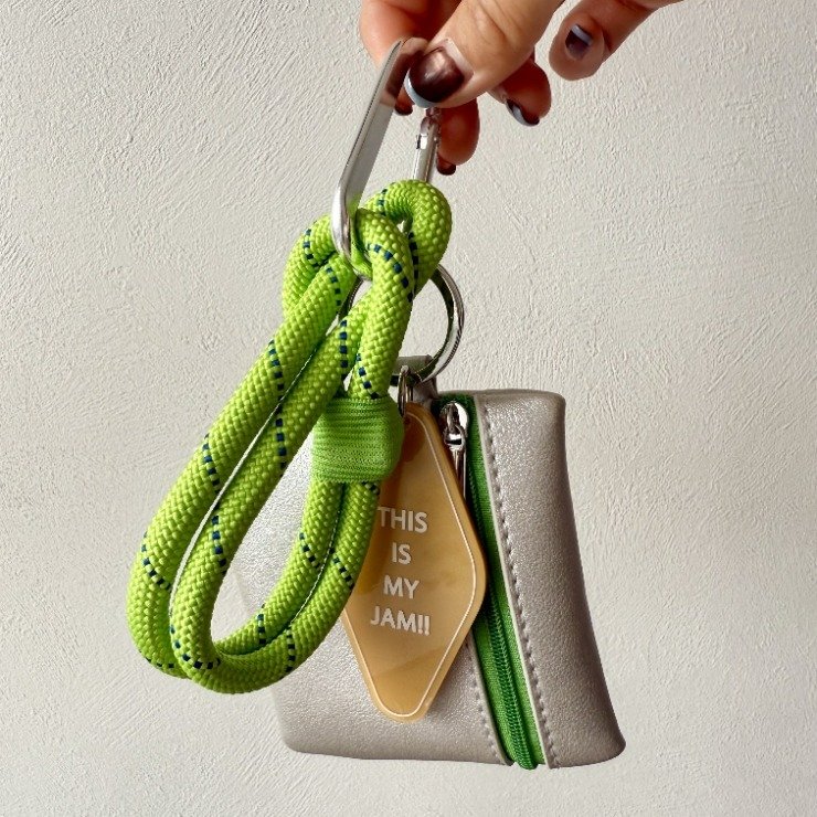 しまむら公式　レディース　ショルダーバッグ　（mayo）の画像