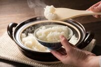「土鍋ごはんのこびりつき」を防ぐ、災害時も役立つカンタン裏技に目からウロコ