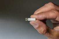 20年iPhone新機種は一部ミリ波対応、AiP市場が本格離陸