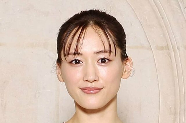 40歳 綾瀬はるか 隠し撮りされた“素”の姿にフォロワーほっこり「このアングル可愛すぎる」「抱きしめたい」と反響続出