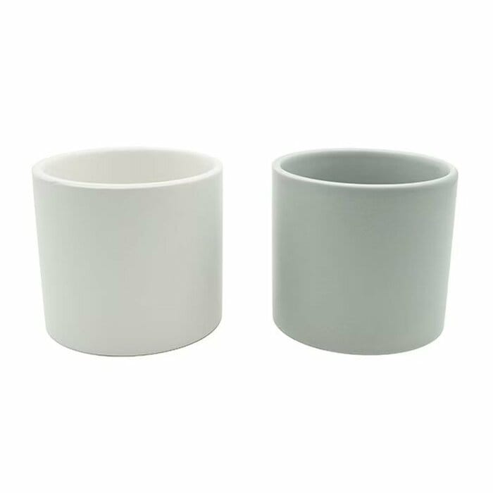 ガーデニングツールと合わせて揃えたいのが「陶器プランター 丸型」