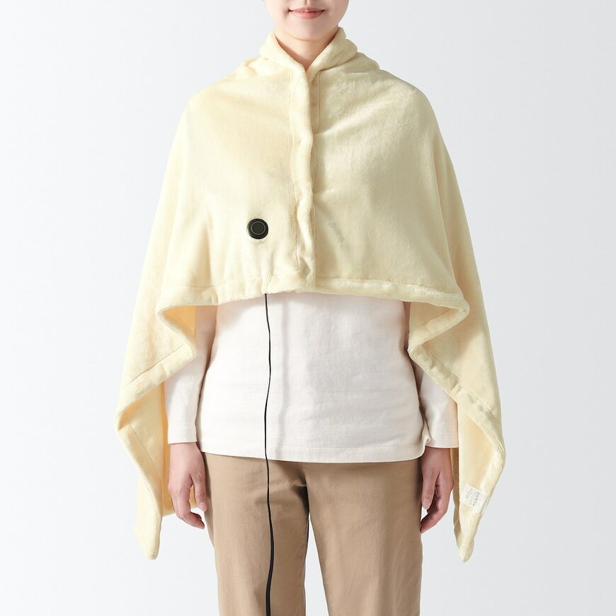 出所：無印良品ネットストア 洗えるUSBブランケット