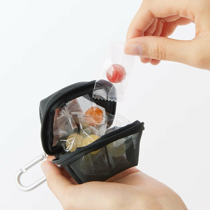 無印良品公式 ナイロンメッシュ コンパクトポーチ/黒の画像