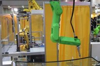 国内産業用ロボット、関連各社が生産体制を強化。ZEV規制などが追い風に