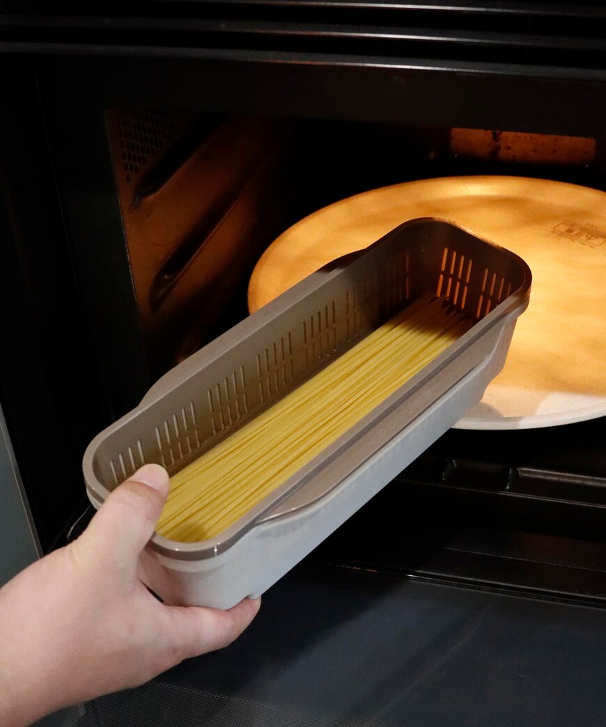 出所：3COINS 公式通販サイト 【KITINTO】パスタメーカー