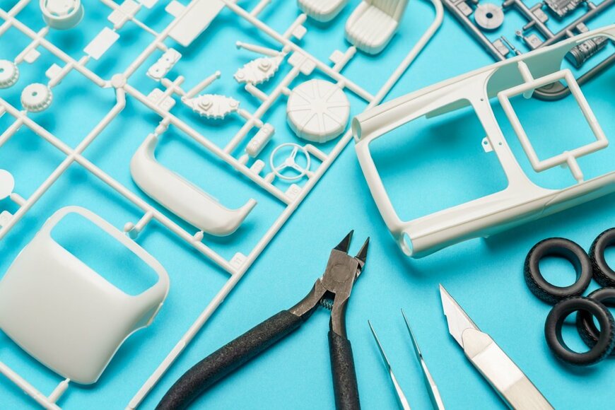 軽トラックが「トランスフォーム」　まさかの組み合わせで大変身した「軽トラロボ」に思わず目を疑う