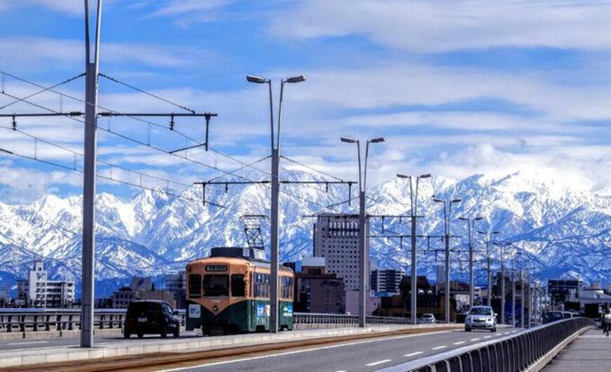富山市の路面電車・バスで気づいた「モビリティ」の本質。移動手段の選択肢は地域の幸せにつながるか