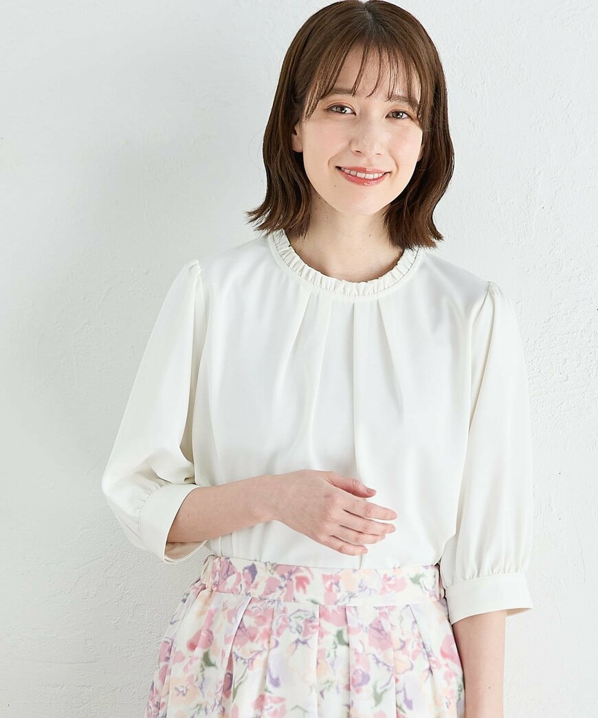ハニーズ公式　6分袖フリルブラウス（アイボリー、スカート）