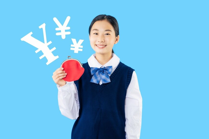 制服をきた少女