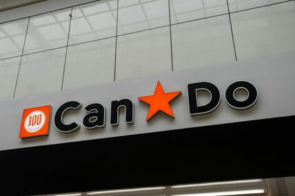 ミッキーマウスたちが超キュート！キャンドゥの新作「ディズニー」グッズ登場。カラフルな「110円クリアポーチ」も！