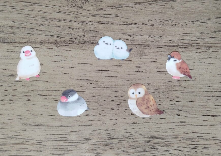 筆者撮影（セリア、マスキングフレークシール Bird）