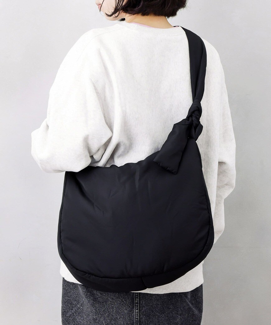 撥水加工パファーショルダーバッグ