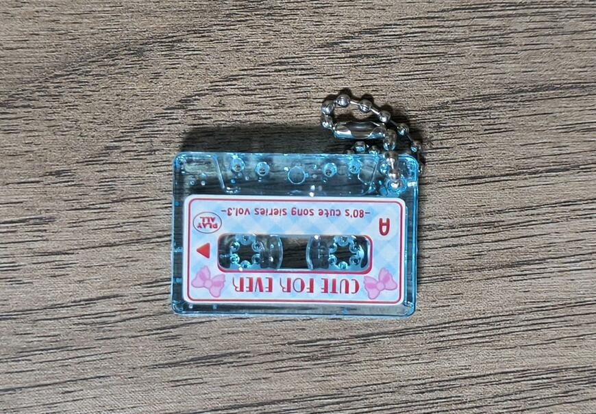 セリア、キーホルダー レトロテープ＆レコード商品画像