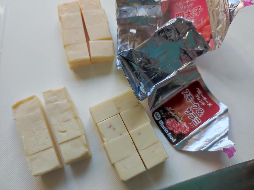 マリンフード株式会社　ベビーチーズブレンド 明太子風味・スモーク＆サラミ入り