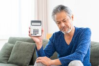 【2024年度の公的年金は2.7％増額】年金収入が増えても生活がラクにならない理由とは？