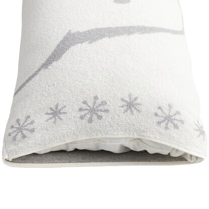 フィットする素材で、フワフワした触り心地が魅力