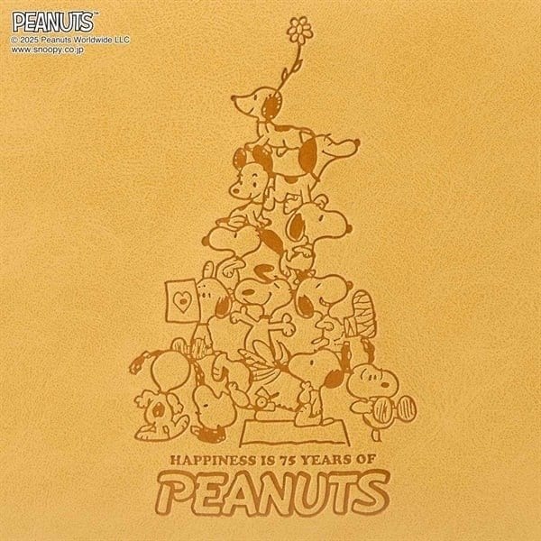 最大の魅力は、なんといってもその主役である75周年記念のアート