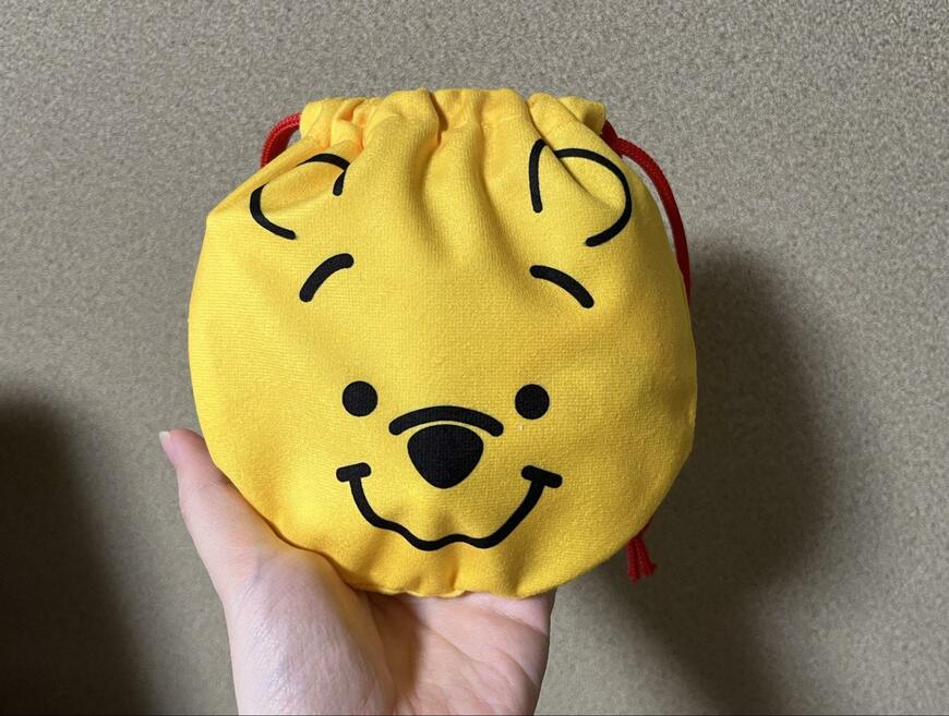筆者撮影（ダイソー、ふんわり巾着ダイカット（くまのプーさん））