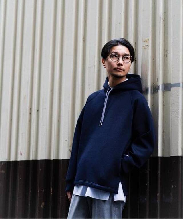 Champion × EDIFICE ¥13,750（EDIFICE 天神イムズ店）