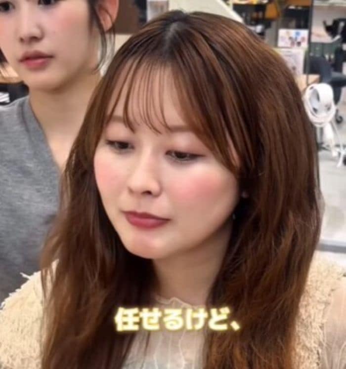 美容師が「職場の同期」をイメチェン施術!お姉さんっぽく変身した結果…