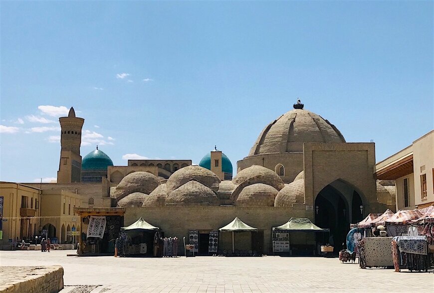 ブハラ市内のタキ