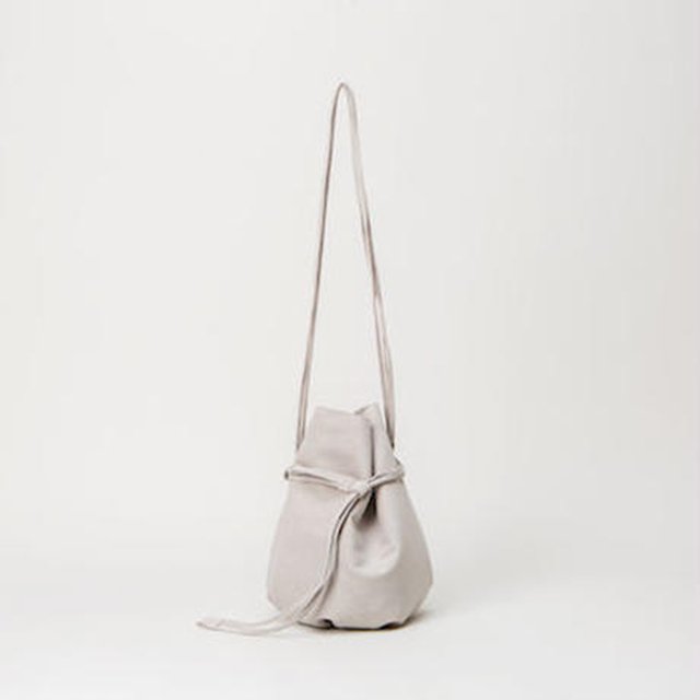 （¥23,100 / ERA. / WEEKENDER SHOP）