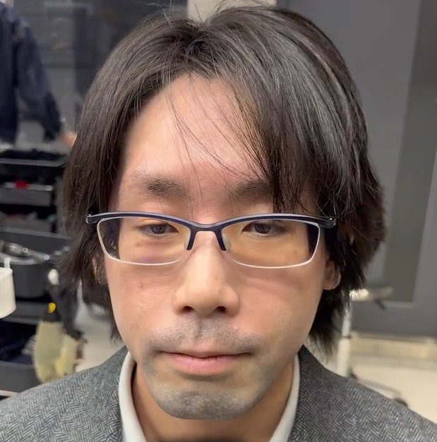 「35歳、このまま独身は嫌だ」髪型に無頓着だった男性…プロのカットで額を出した「アップバングショート」にスタイルチェンジ
