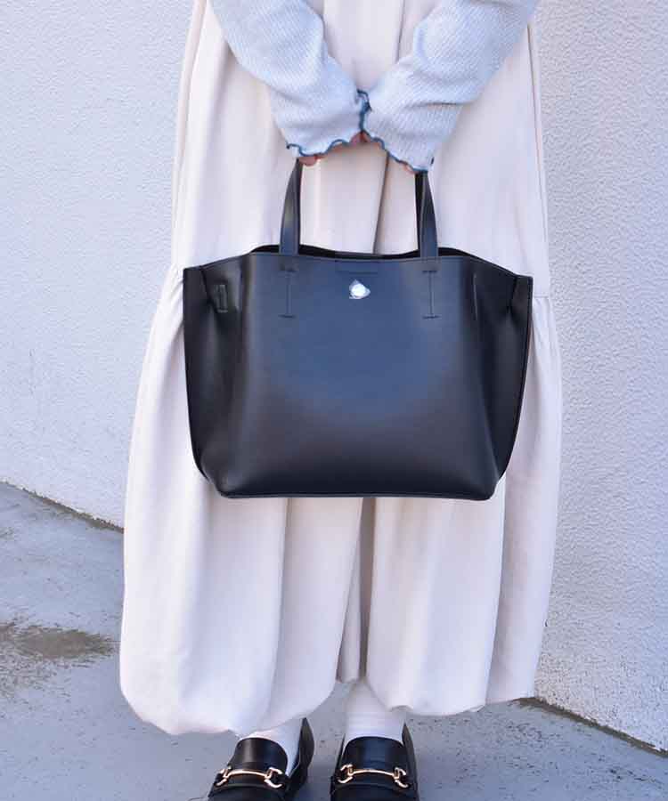 ブルーブルーエ公式　かるいかばん2WAYトートの画像