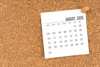 【次の支給日は8月15日】年金をもらいながら働く人《2026年4月から》年金が減額される基準額「月51万円→62万円に引き上げ」