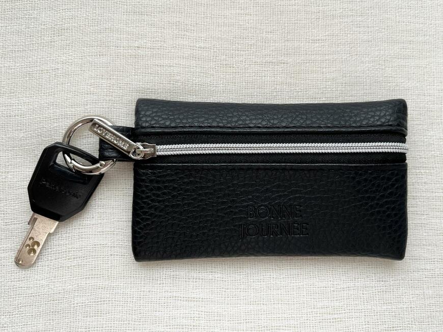 キャンドゥ「スリムポーチ」