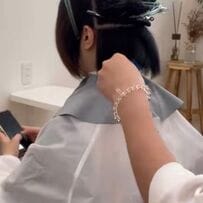 【神業が炸裂！】バレない刈り上げボブで涼しさもおしゃれも両立！襟足のクセも解決する刈り上げスタイルで素敵に変身した女性が話題に