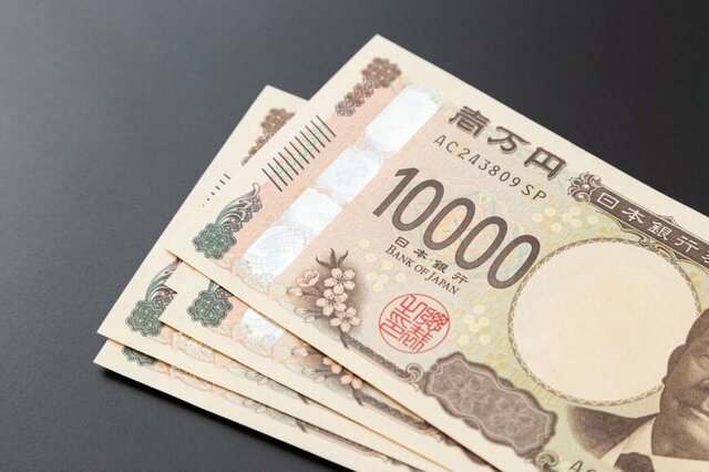 【次の支給日は8月15日】公的年金が約46万5000円支給される「標準的な夫婦」とは？平均年収・勤続期間はどれくらい？
