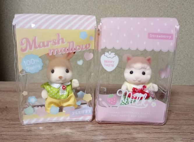 出所：筆者撮影（セリア、ドールポーチ ケース スイーツ・ドールポーチ ケース ドリンク）