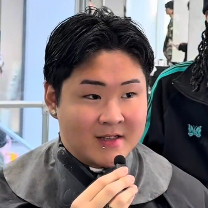 初めてパーマ&カラーに臨む男性がハードな雰囲気にイメチェン！「完璧です」と満足の笑顔