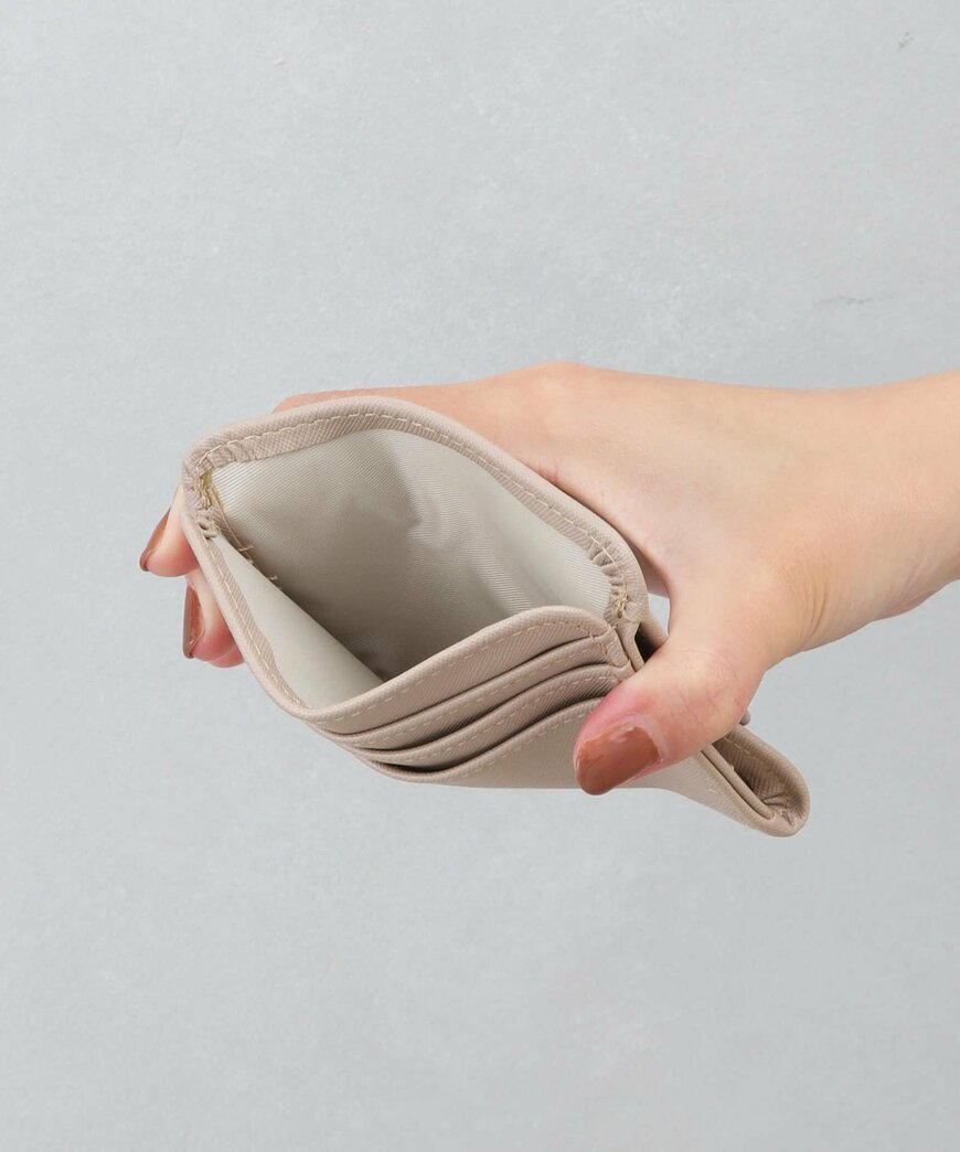 3COINS公式 極薄ミニウォレット(ベージュ、お札入れ)