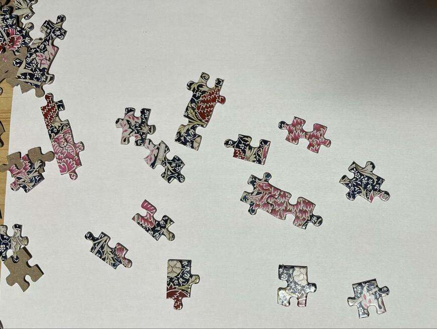 セリア、ジグソーパズル 200 ピース いちご泥棒・クレイ商品ピースの画像、筆者撮影