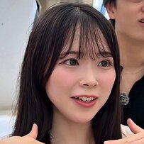 【4年前はコケシに】女性がばっさりカットと縮毛矯正で広がりやすいクセを抑えた「ボブヘア」に