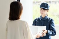  宅急便のお届け通知に見知らぬ外国人の名前が…「意外な差出人の正体」に3.9万いいね　