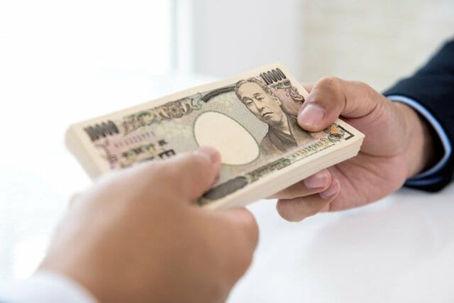 【全国の最低賃金】最も低いのは「高知」「宮崎」「沖縄」の3県！最も高いのは東京の1226円「全都道府県で最低賃金が1000円超え」