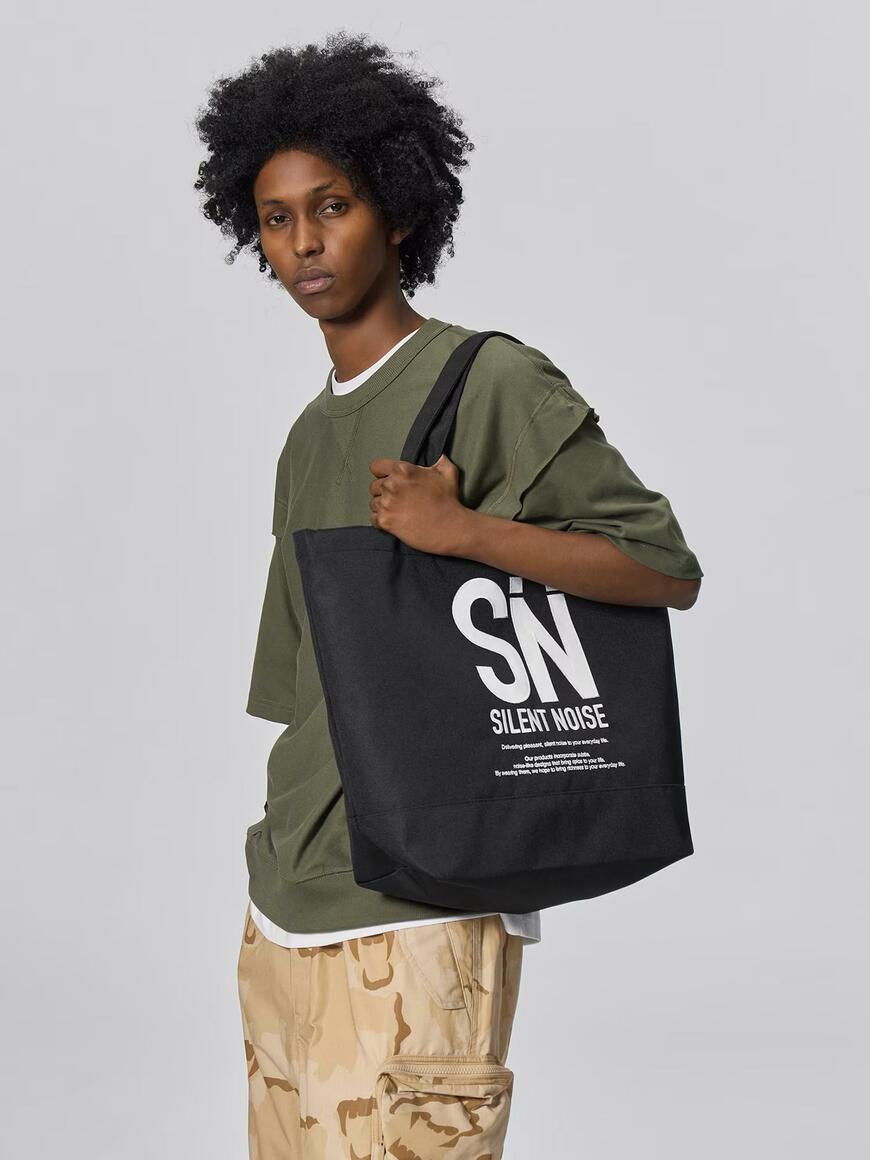 出所：GU公式オンラインストア