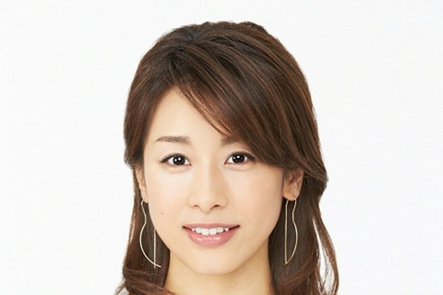 40歳・加藤綾子 白スカートから美脚披露「足細くて綺麗」「少し痩せました？」「ママになってもスタイル変わらん」とネット絶賛