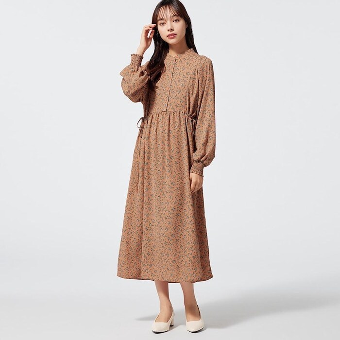 出所：GU公式ファッション通販サイト フラワープリントボリュームスリーブワンピース(長袖) 