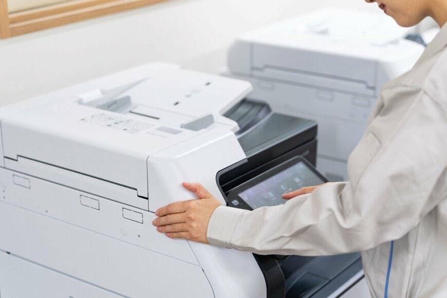 【1通わずか10円】三重県菰野町が踏み切った「コンビニ交付」大幅値下げ。物価高にあえぐ住民への独自支援策